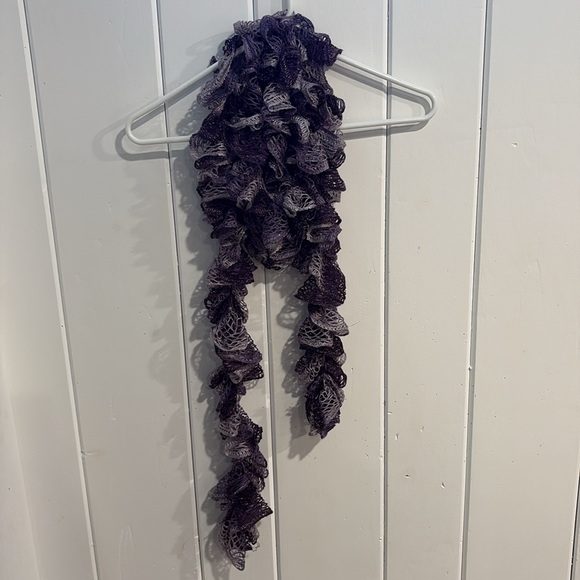 3pk Handmade Knit Scarves - Picture 4 of 7